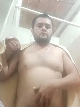 Snapshot of crowten chatting on December 17, 6:02 am crowten online show from December 17, 6:02 am