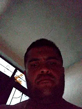 Snapshot of crowten chatting on October 9, 6:11 am crowten online show from October 9, 6:11 am