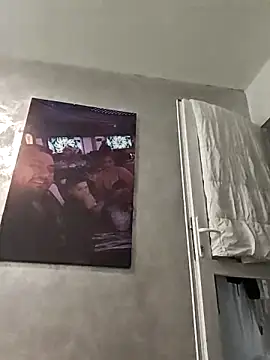 AvaLloyd online show from October 20, 7:20 am