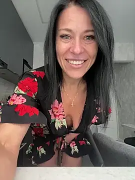 CuteNata online show from October 3, 11:40 am