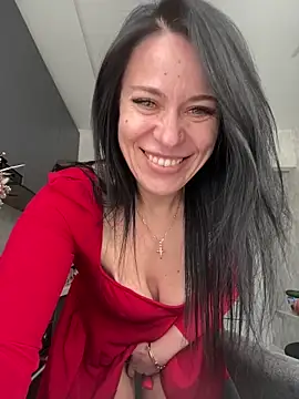 Snapshot of CuteNata chatting on April 6, 11:11 am CuteNata online show from April 6, 11:11 am