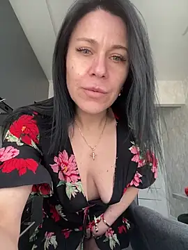 Snapshot of CuteNata chatting on April 22, 11:12 am CuteNata online show from April 22, 11:12 am
