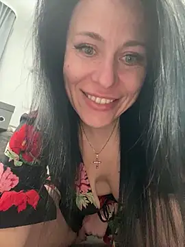 Snapshot of CuteNata chatting on April 26, 10:24 am CuteNata online show from April 26, 10:24 am