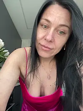Snapshot of CuteNata chatting on May 30, 11:07 am CuteNata online show from May 30, 11:07 am