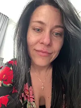 Snapshot of CuteNata chatting on June 3, 2:33 pm CuteNata online show from June 3, 2:33 pm