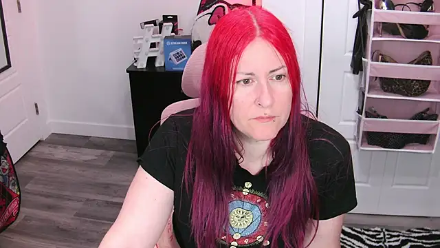 Snapshot of gennyrock chatting on May 20, 5:30 pm gennyrock online show from May 20, 5:30 pm