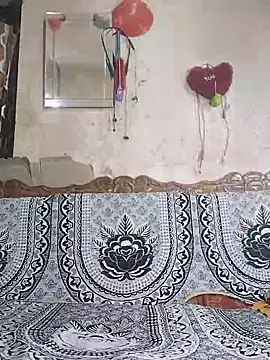 Snapshot of BadBoySmoker7070 chatting on September 21, 9:33 am BadBoySmoker7070 online show from September 21, 9:33 am