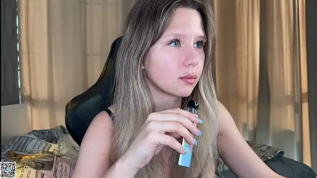 Snapshot of Ameliia_castro chatting on October 5, 9:51 am Ameliia castro online show from October 5, 9:51 am