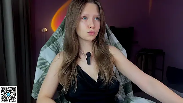 Snapshot of Ameliia_castro chatting on November 9, 4:05 pm Ameliia castro online show from November 9, 4:05 pm