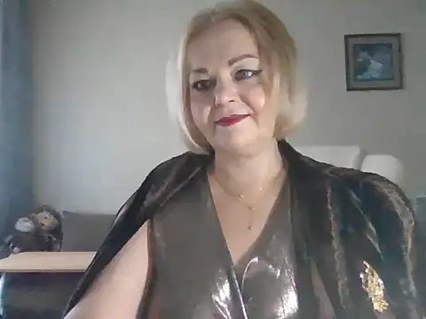 Snapshot of SofiyaPetrova chatting on October 24, 12:12 pm SofiyaPetrova online show from October 24, 12:12 pm