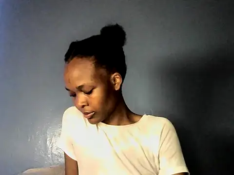 Snapshot of cyberbunnie chatting on February 6, 6:46 pm cyberbunnie online show from February 6, 6:46 pm