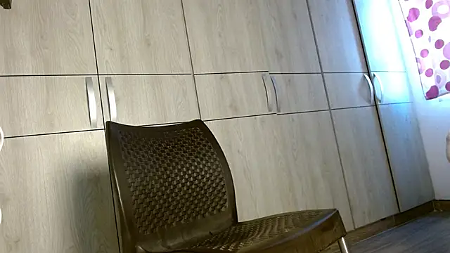 Snapshot of Muscle_Brown10 chatting on November 4, 12:04 pm Muscle Brown10 online show from November 4, 12:04 pm