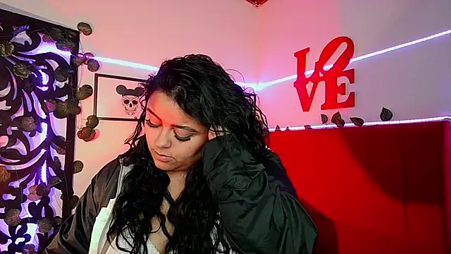 moon sunflower online show from January 31, 9:48 am