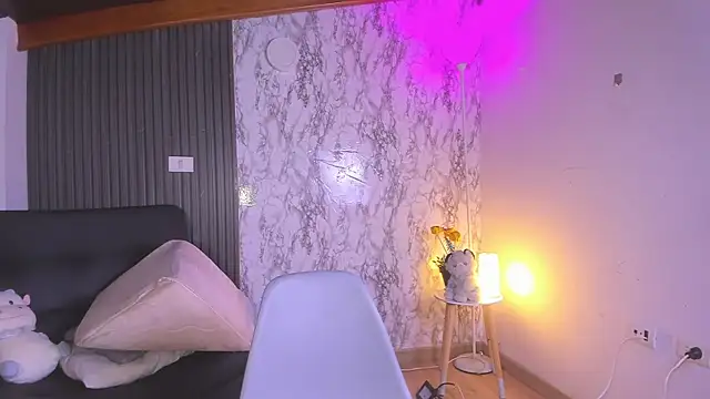 chloe blue online show from January 17, 11:26 am