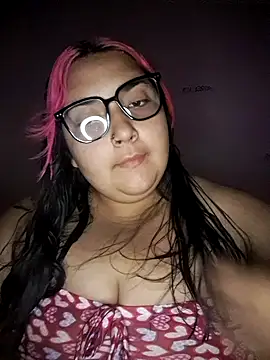 Snapshot of BURNINGROSEBBW22 chatting on February 5, 3:44 am BURNINGROSEBBW22 online show from February 5, 3:44 am