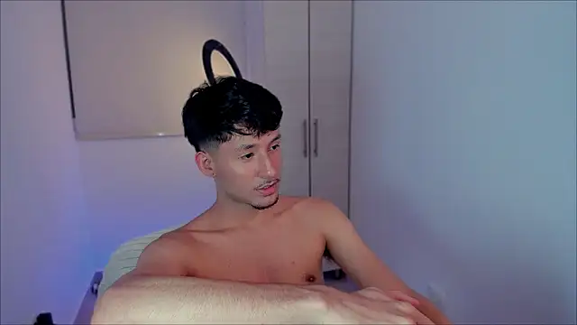 dimitri targaryen online show from December 3, 2:25 am