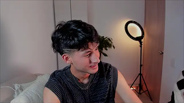 dimitri targaryen online show from January 10, 3:39 am