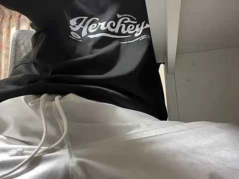 Snapshot of lkun9 chatting on December 26, 3:27 am lkun9 online show from December 26, 3:27 am