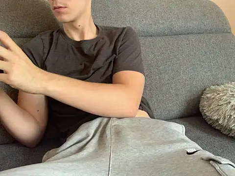 Honeeymaster online show from October 5, 9:40 am