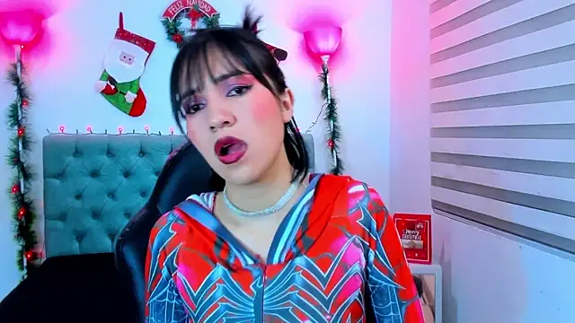 lina bedoya  online show from December 14, 11:50 am
