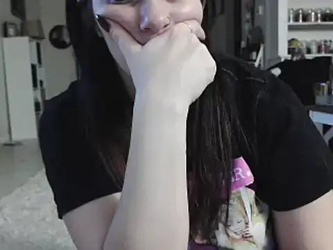 CrystalLakeXO online show from January 8, 9:32 am