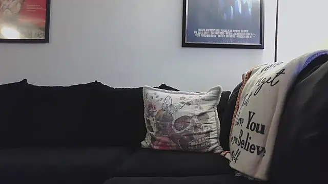 CrystalLakeXO online show from September 21, 10:22 pm