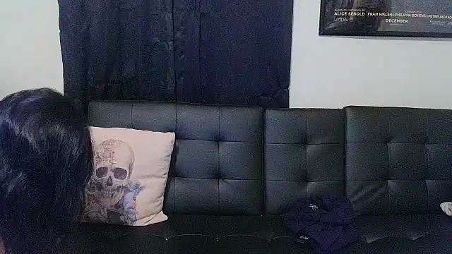 CrystalLakeXO online show from February 24, 8:56 am