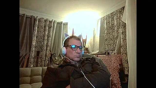 coryassman online show from February 3, 7:29 am