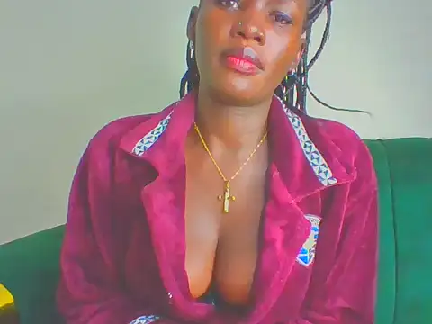 Snapshot of cutesmiling chatting on April 18, 5:39 pm cutesmiling online show from April 18, 5:39 pm