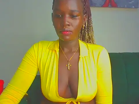 Snapshot of cutesmiling chatting on May 23, 12:05 am cutesmiling online show from May 23, 12:05 am