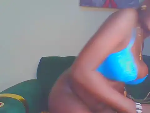 Snapshot of cutesmiling chatting on May 24, 12:15 am cutesmiling online show from May 24, 12:15 am