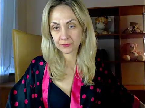 Tanya6547 online show from February 13, 11:39 am