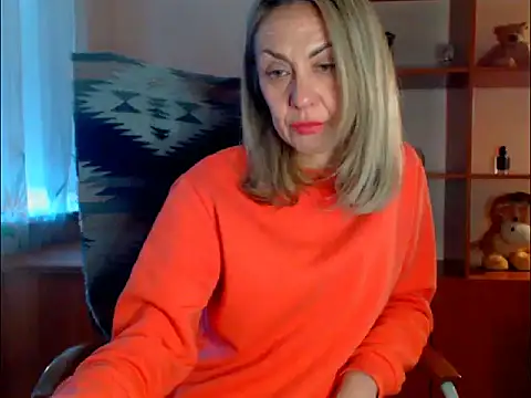 Tanya6547 online show from February 3, 9:47 am