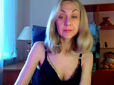 Tanya6547 online show from June 14, 10:39 am
