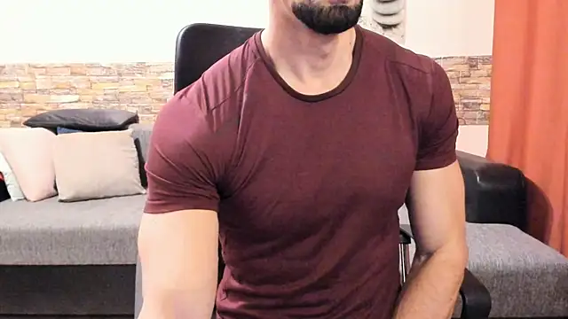 HotHunkTrainer online show from December 2, 8:41 am