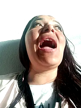 Snapshot of jessamond chatting on March 19, 10:25 pm jessamond online show from March 19, 10:25 pm