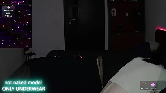 Snapshot of Miya_Dream_UKR chatting on January 19, 1:32 am Miya Dream UKR online show from January 19, 1:32 am