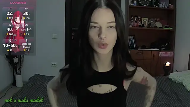 Snapshot of Miya_Dream_UKR chatting on November 17, 1:50 pm Miya Dream UKR online show from November 17, 1:50 pm