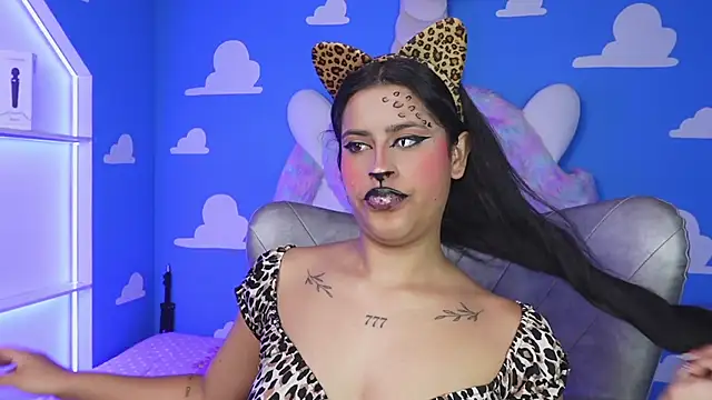 Snapshot of miss_romyna chatting on October 27, 11:03 am miss romyna online show from October 27, 11:03 am