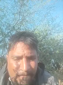 Snapshot of lovesuna chatting on February 11, 3:40 am lovesuna online show from February 11, 3:40 am