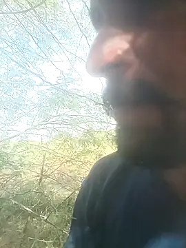 Snapshot of lovesuna chatting on February 14, 9:03 am lovesuna online show from February 14, 9:03 am