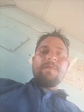 Snapshot of lovesuna chatting on February 26, 4:58 am lovesuna online show from February 26, 4:58 am