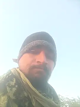 Snapshot of lovesuna chatting on March 2, 1:58 am lovesuna online show from March 2, 1:58 am