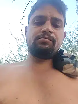 Snapshot of lovesuna chatting on March 29, 1:16 am lovesuna online show from March 29, 1:16 am