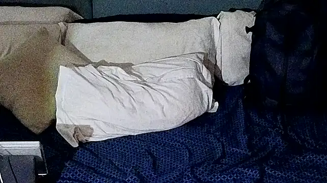 badboybrad11 online show from March 24, 6:18 am