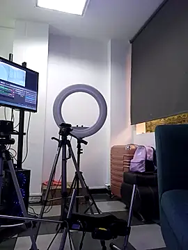 AnthonelaDuque online show from November 30, 11:58 am