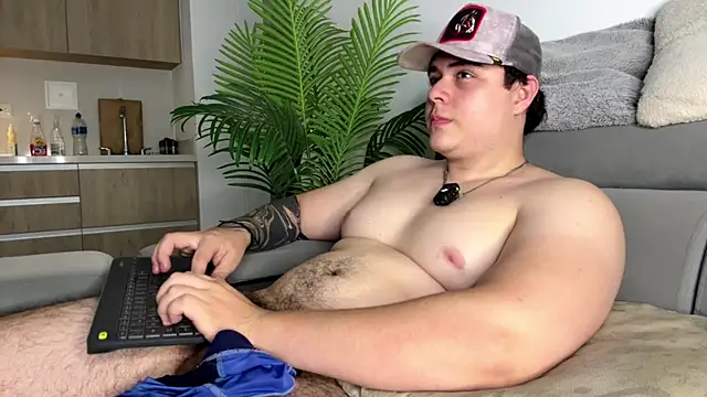 Snapshot of odin_blake chatting on July 6, 6:32 pm odin blake online show from July 6, 6:32 pm