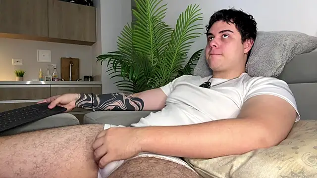 Snapshot of odin_blake chatting on July 25, 7:00 pm odin blake online show from July 25, 7:00 pm