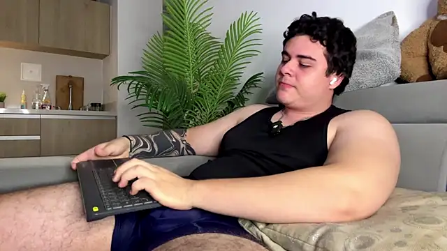 Snapshot of odin_blake chatting on July 29, 2:53 am odin blake online show from July 29, 2:53 am