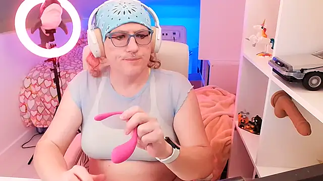 TransCayenne online show from November 6, 6:53 pm